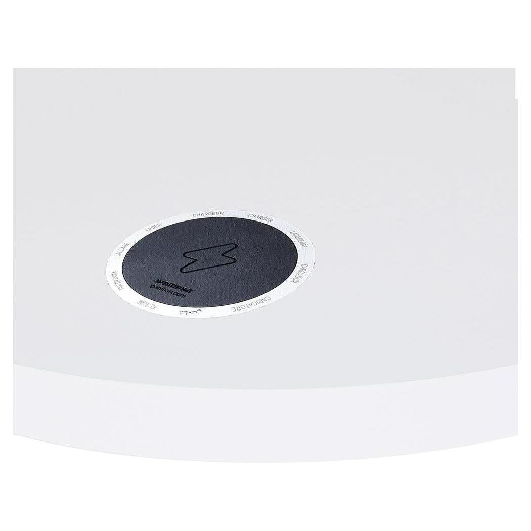 White laminated table top