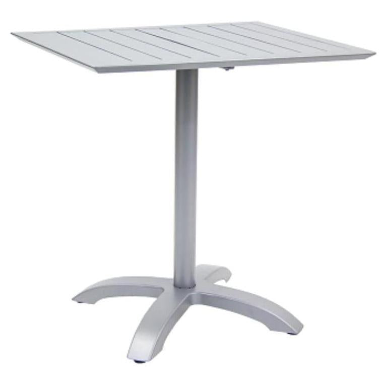 Outdoor table in aluminum with base