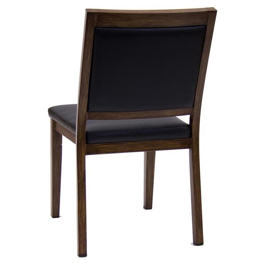 Chaise de metal con acabado de madera de nogal y asiento y respaldo de vinilo negro.