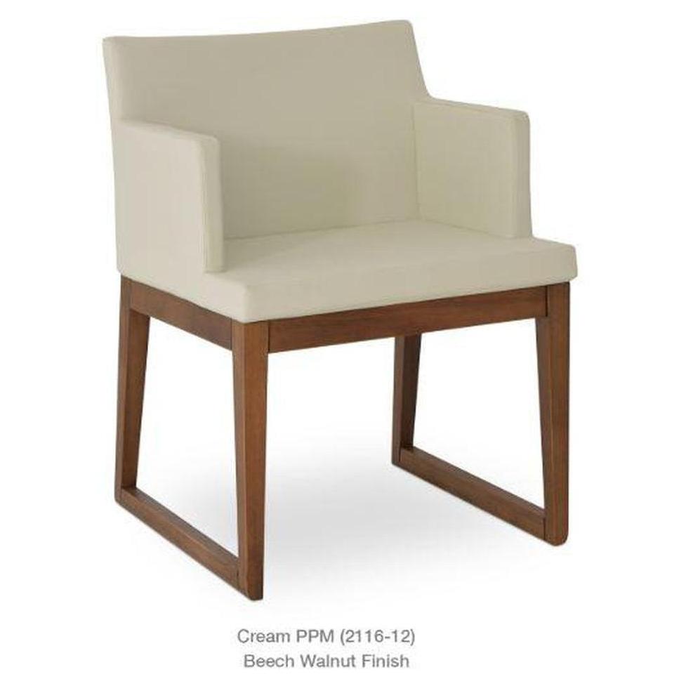 Fauteuil Soho sur piétement traîneau bois