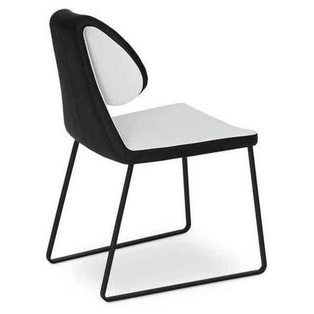 Chaise JUSTIS with sled base