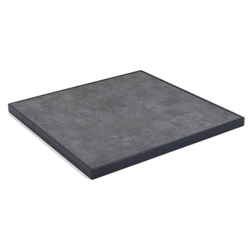 High-pressure laminate table top with thick black aluminum edge 3.8 cm thick