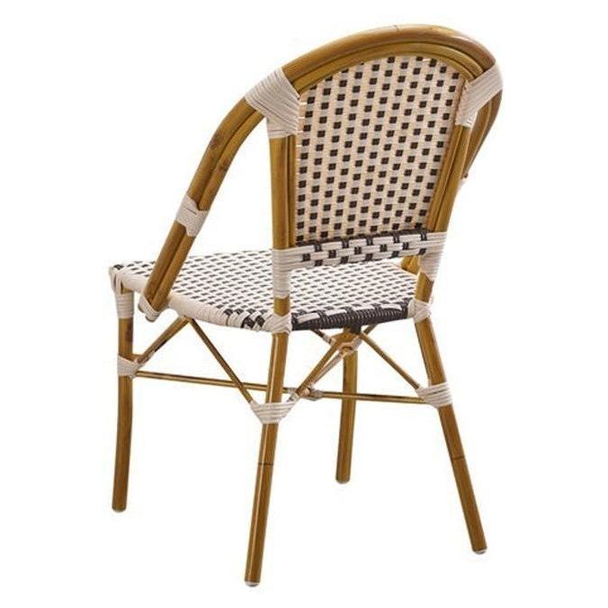 Chaise exterior de metal imitación bambú con asiento y respaldo de poli ratán.