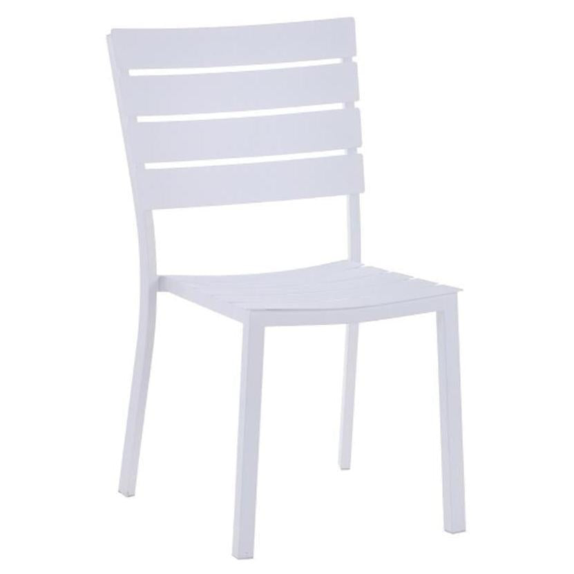 Chaise exterior de metal con respaldo en forma de escalera acabado blanco