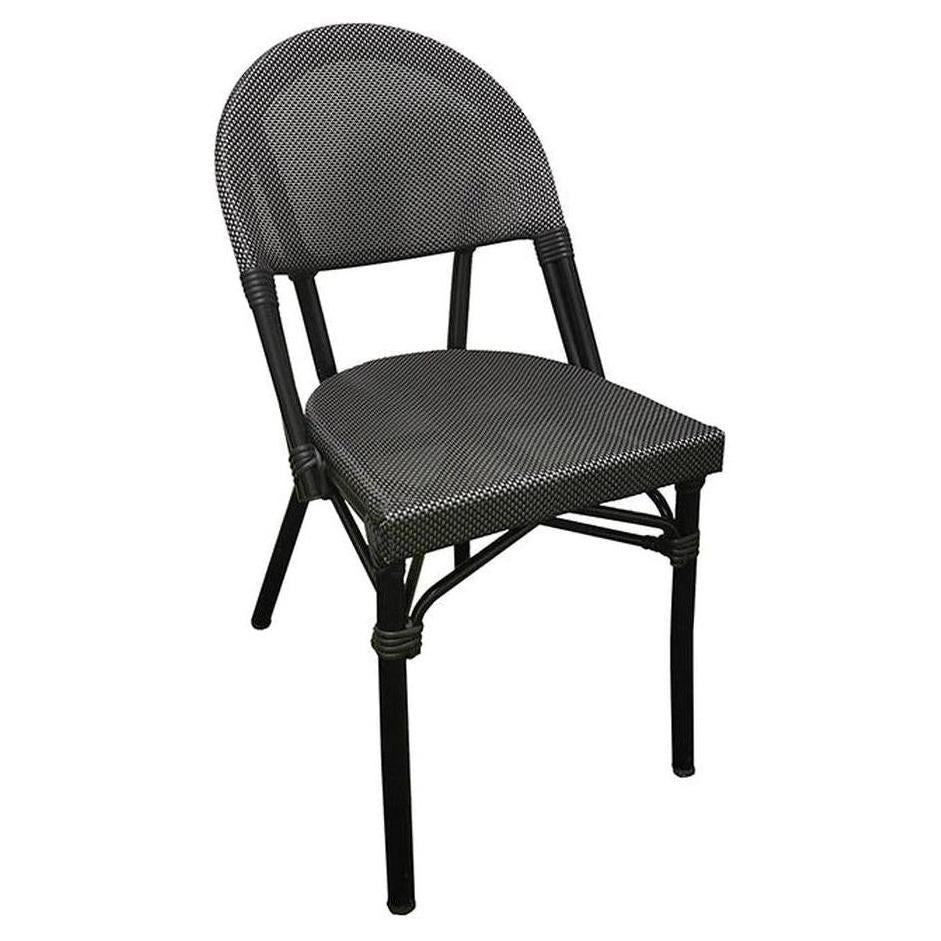 Tumbona exterior de aluminio con respaldo redondo y asiento de poli ratán.