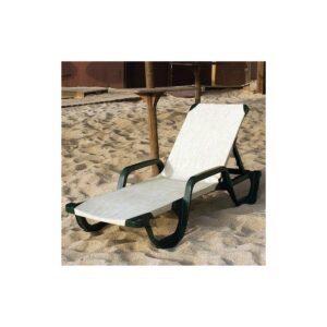 Transat Kontur empilable en polypropylène avec assise en textilène, finition vert et beige