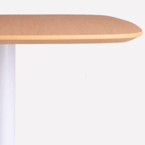 Table de repas Bartolomeo carrée en bois – usage café