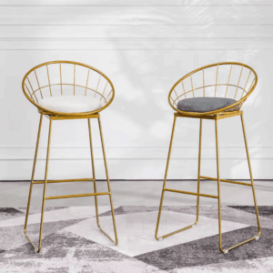 Chaise haute Rafael en tissu – design sphérique