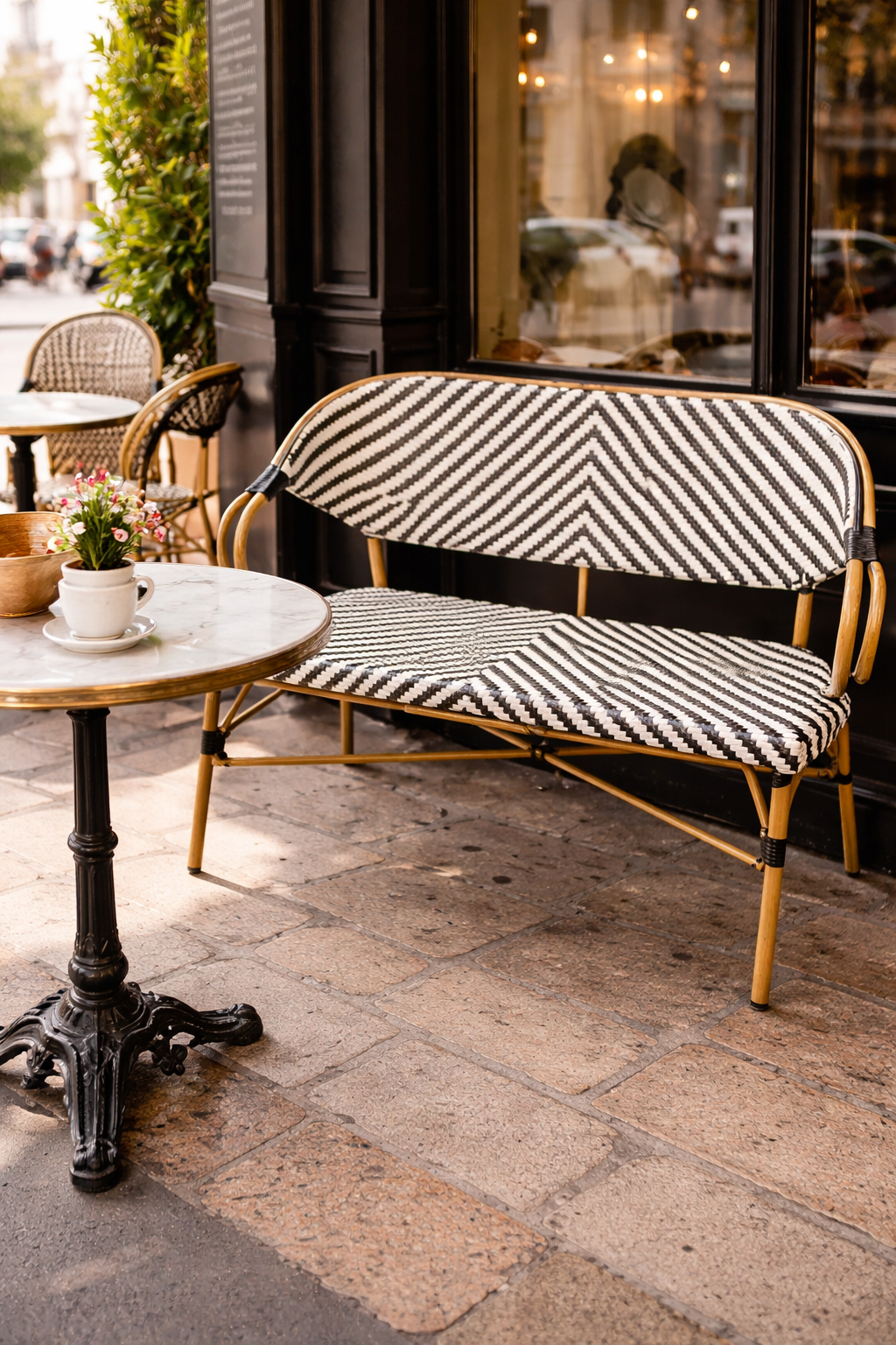 Banc bistrot extérieur Rivoli – 3 personnes – Noir et Blanc – Rotin – Image 2
