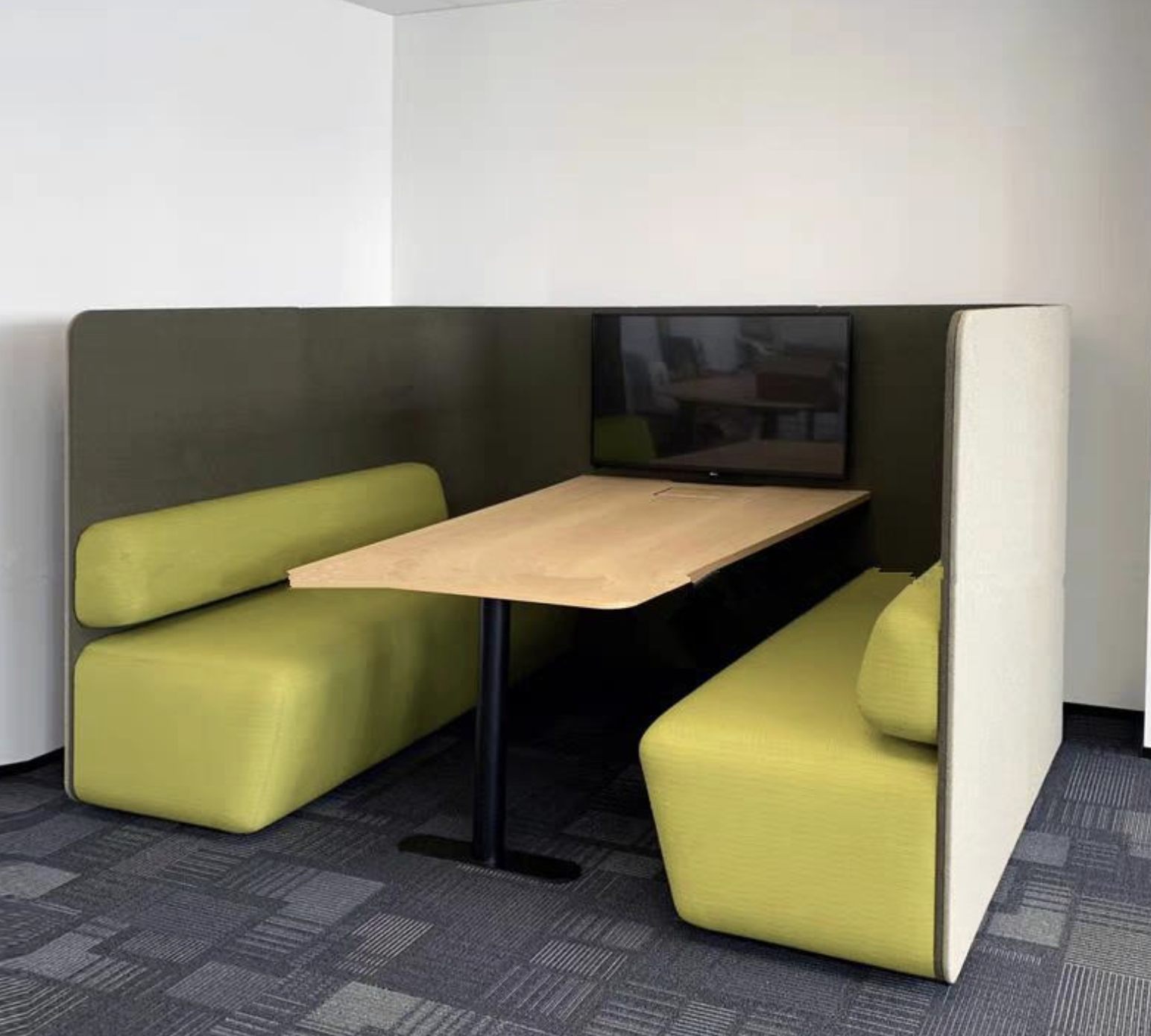 Acoustic Space for 6 People Living Office 1 - Image 3